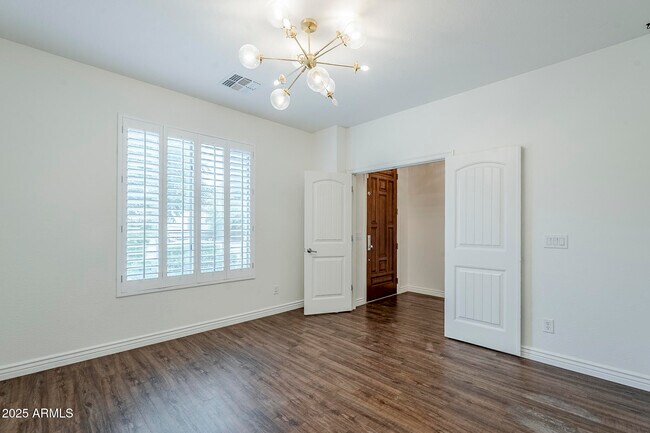 Building Photo - 2744 E Donato Dr