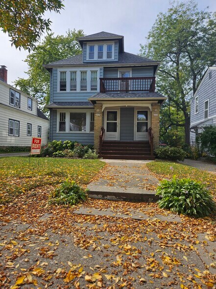 Building Photo - 2567 N 66th St