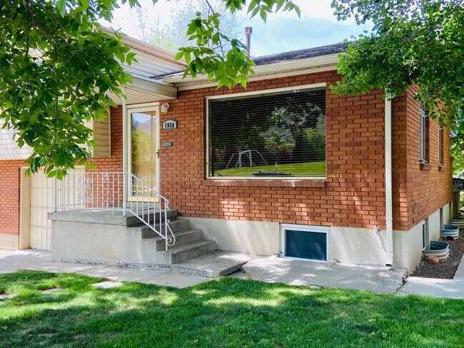 Building Photo - 1858 E Nevada St