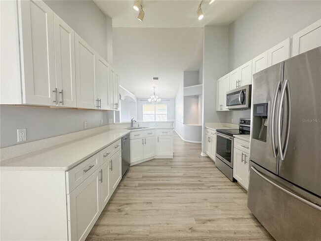 Building Photo - 32106 Cypress Valley Dr