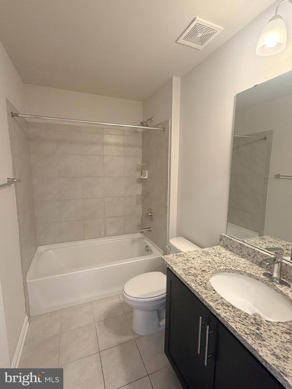 Building Photo - 6504 Bullrush Ct