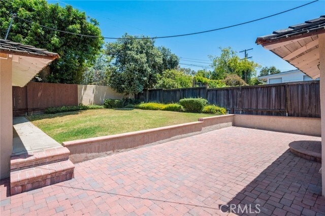 Building Photo - 3409 Palos Verdes Dr N