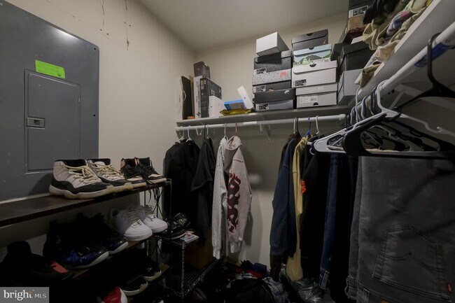 Building Photo - 601 Crossover Ct