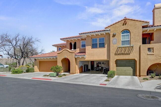 Building Photo - AWESOME SUMMERLIN CONDO IN GATED CORONADO ...