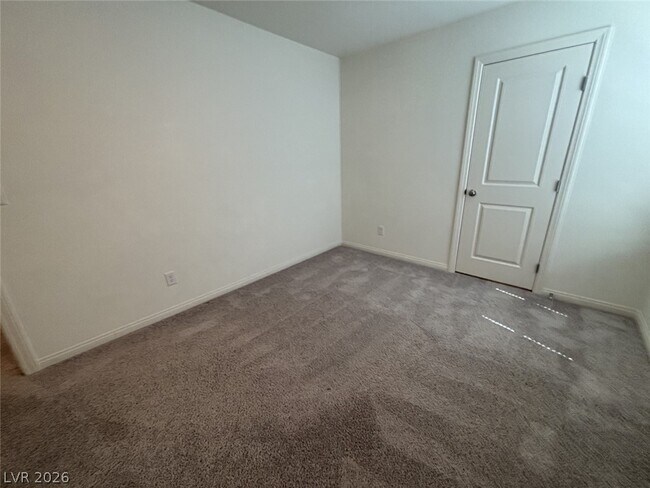 Building Photo - 7008 Dandelion Pk Ave