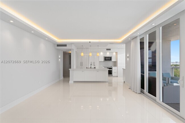 Building Photo - 4201 Collins Ave