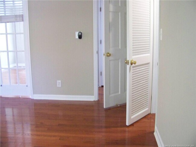 Building Photo - 6829 Towbridge Rd