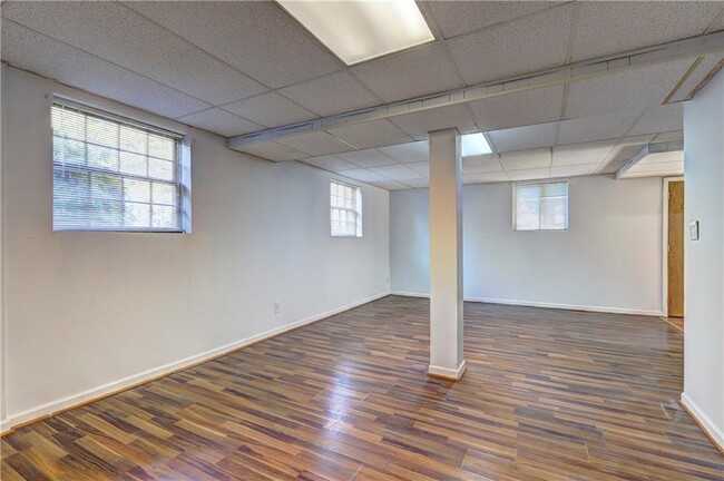 Building Photo - 7309 Rountree Ct