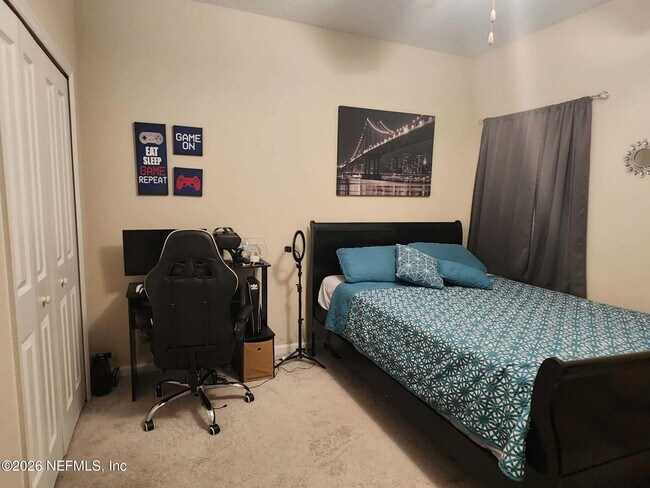 Building Photo - 2155 Sequoia Ct