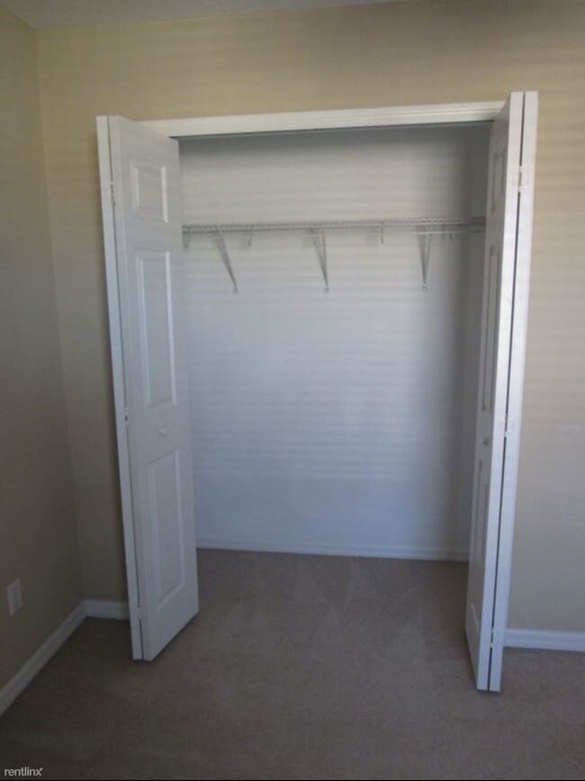 Building Photo - 644 Venice Place