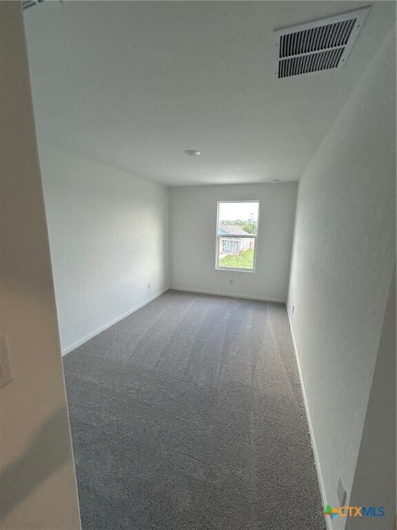 Building Photo - 1605 Pile Trl