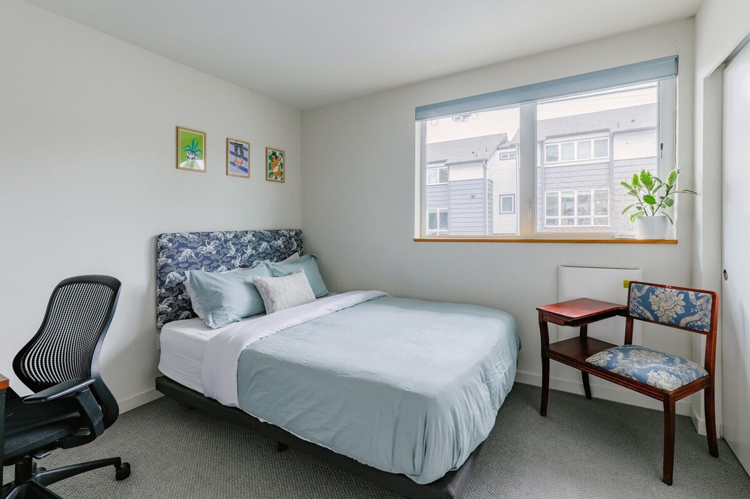 Building Photo - 4738 35th Ave S