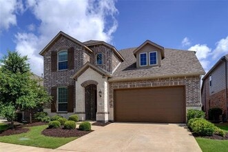 Building Photo - 525 Overton Ave