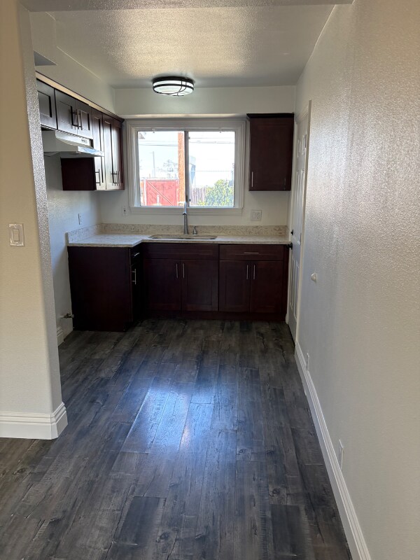 Building Photo - 3747 W 115th St