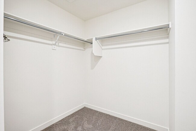 Building Photo - 1090 S 400 W