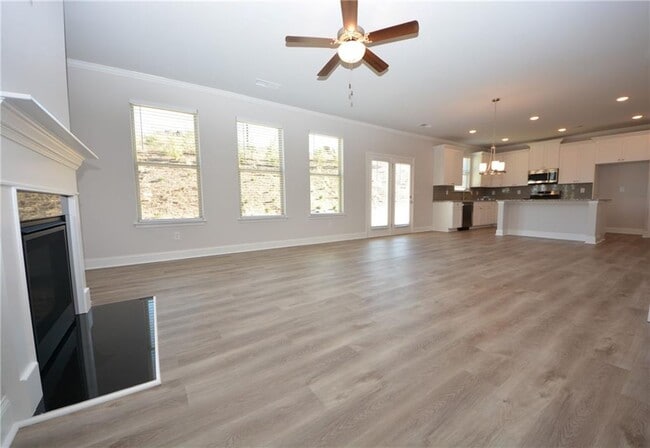 Building Photo - 232 Hellen Vly Dr