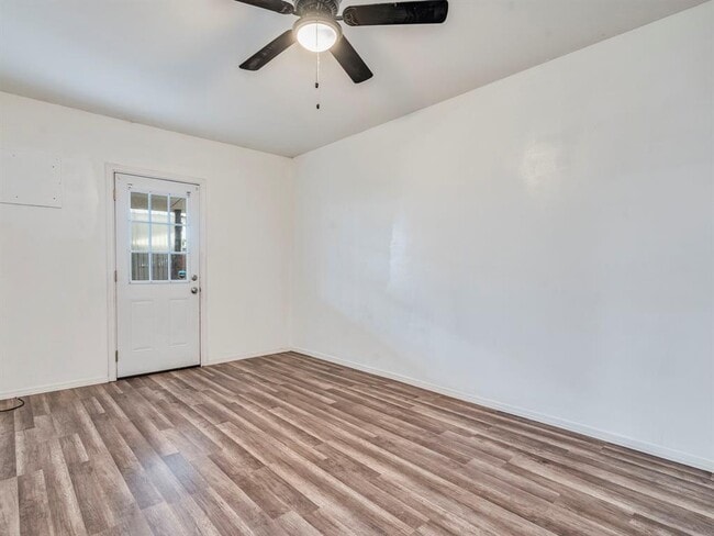 Building Photo - 5628 Pinon Vista Dr