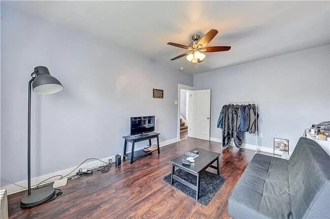 Building Photo - 7540 Calumet St