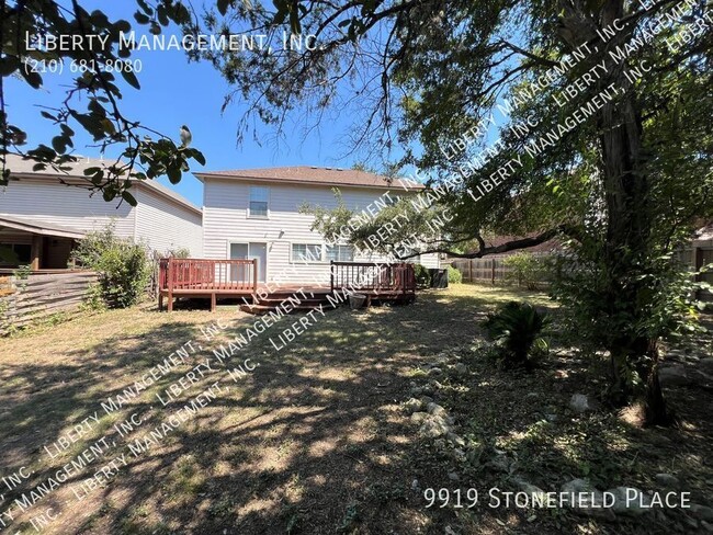 Building Photo - 3 Bed, 2.5 Bath Home off Bandera Rd and 1604