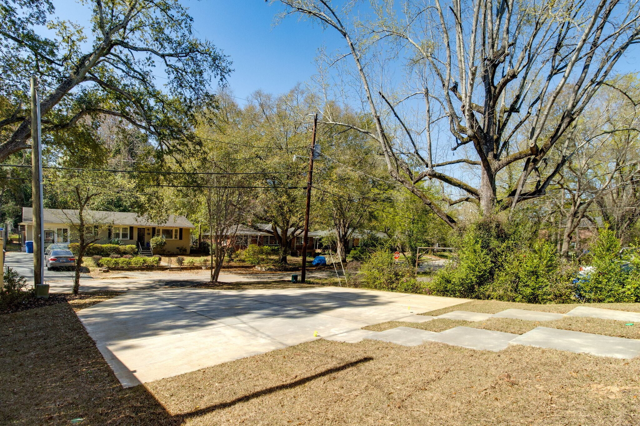 Building Photo - 133 Harden St