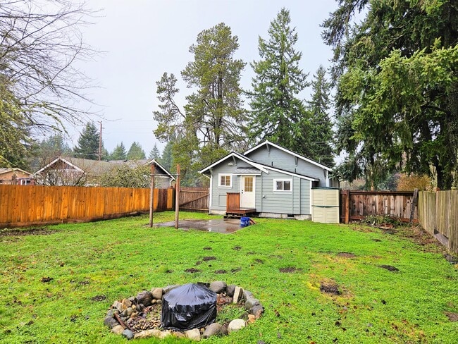 Building Photo - 508 Binghampton St