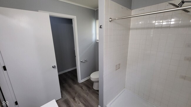 Building Photo - 608 Bernard Ave