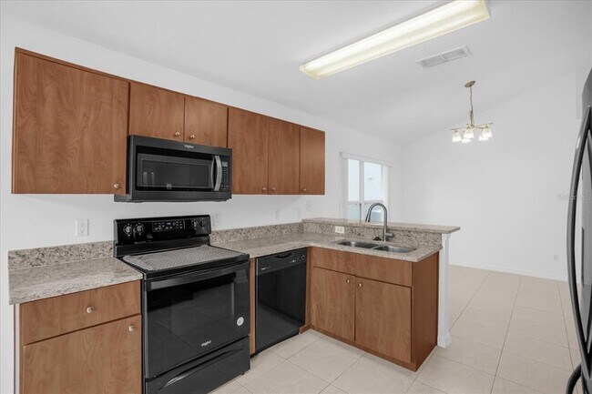 Building Photo - 913 Emerald Green Ct