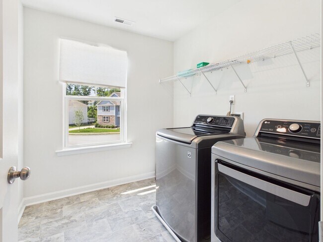 Building Photo - 5701 Brailen Dr