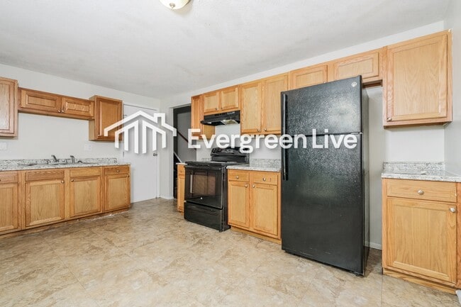 Building Photo - 2578 Bethesda Ave