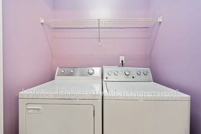 Building Photo - 12391 Paperbark Cir