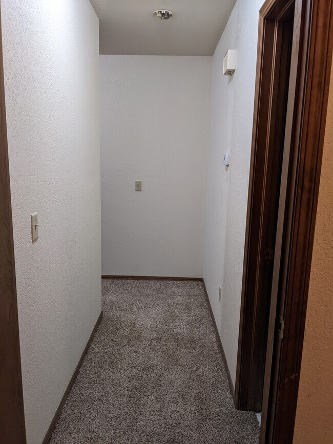 Hallway from Laundry room - 1618 Julie Plz
