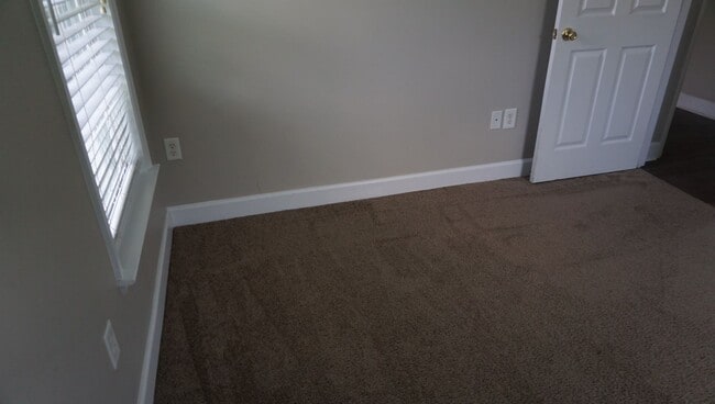 Building Photo - Luxury in Lakeland, GA