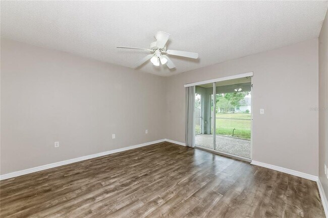 Building Photo - 7527 42nd Ct E