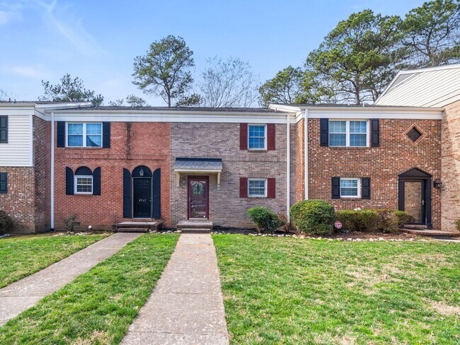Primary Photo - 6543 New Market Way