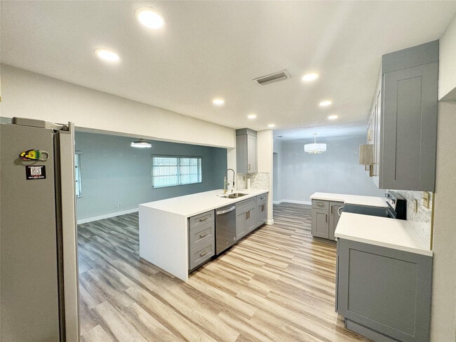 Building Photo - 9602 NW 72nd St