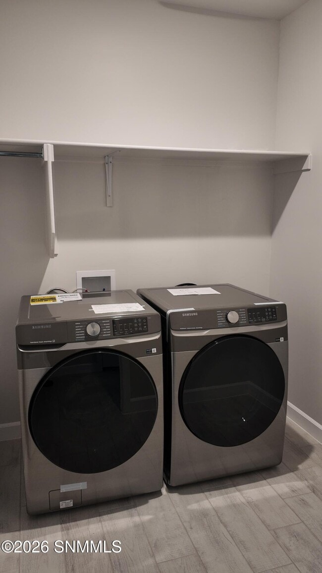 Building Photo - 150 Pinos Altos Trl