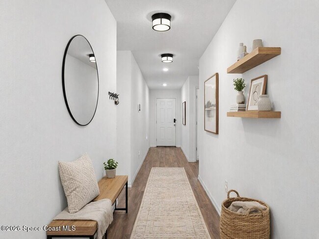 Building Photo - 496 Vanguard St SE