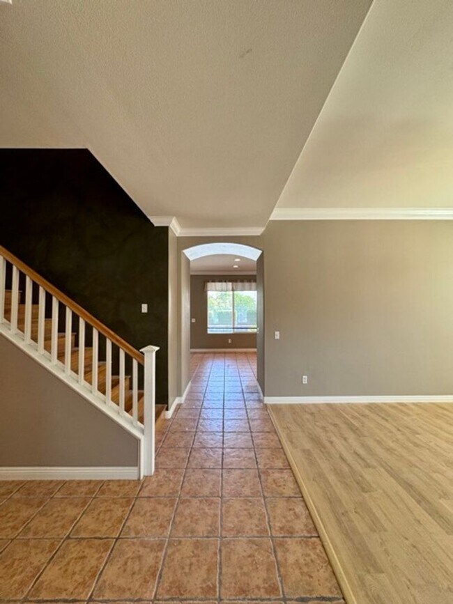 Building Photo - Beautiful Corona Pool Home with 4 bedroom ...