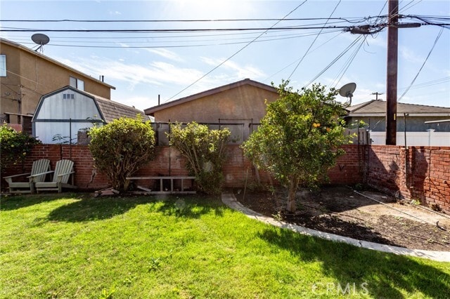 Building Photo - 4868 W 133rd St