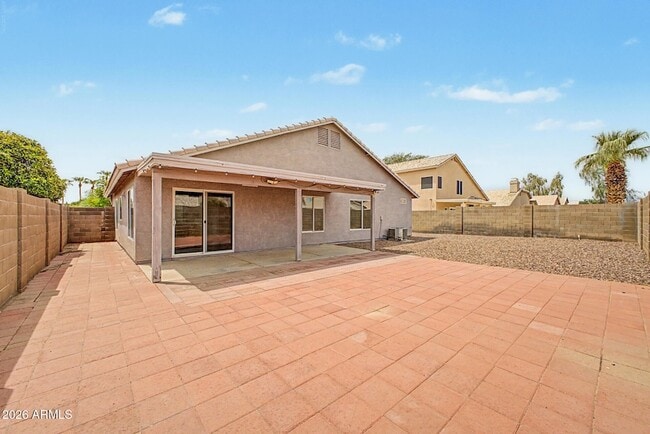 Building Photo - 308 W Liberty Ln