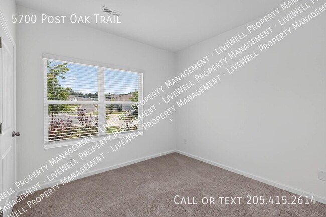 Building Photo - 5700 Post Oak Trl