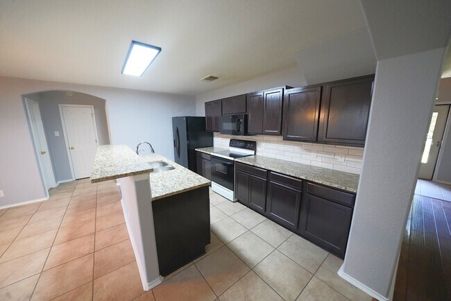 Building Photo - Lovely Cul-De-Sac Home in Schertz/Cibolo Now Available - Realtor Commission: $500