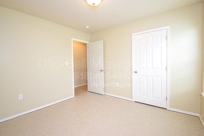 Building Photo - 6025 S Madison Pl