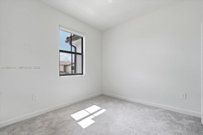 Building Photo - 11779 SW 247th Ter