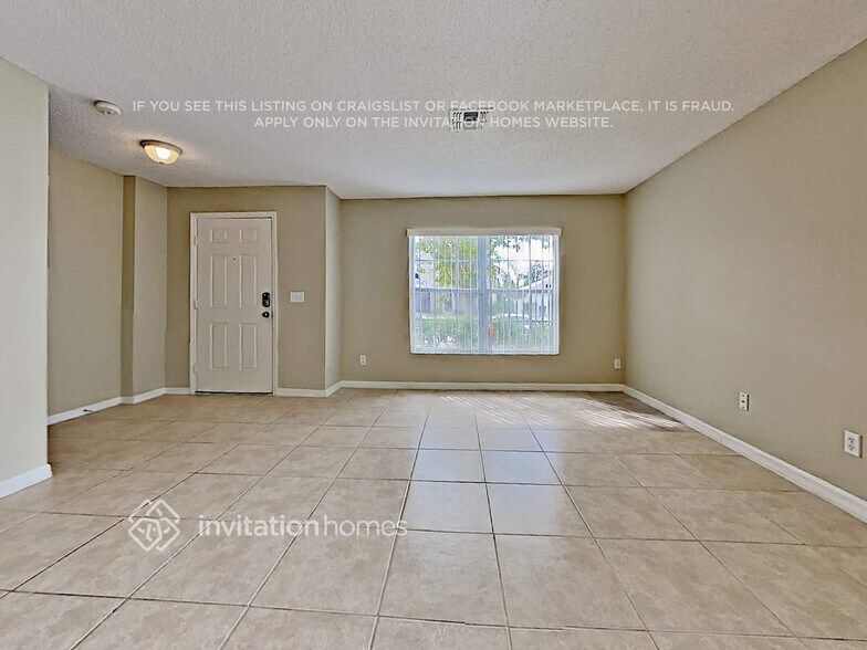 Building Photo - 140 Walnut Crest Run