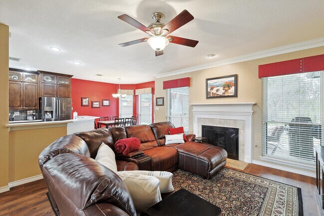 Building Photo - 2005 Glory Creek Cir