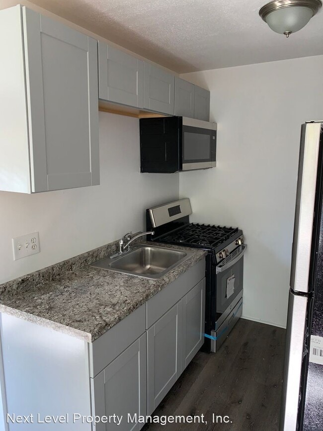 Primary Photo - 1 br, 1 bath House - 303 Barclay Manor