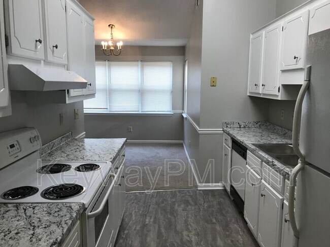 Building Photo - 3443 Linderwood Dr