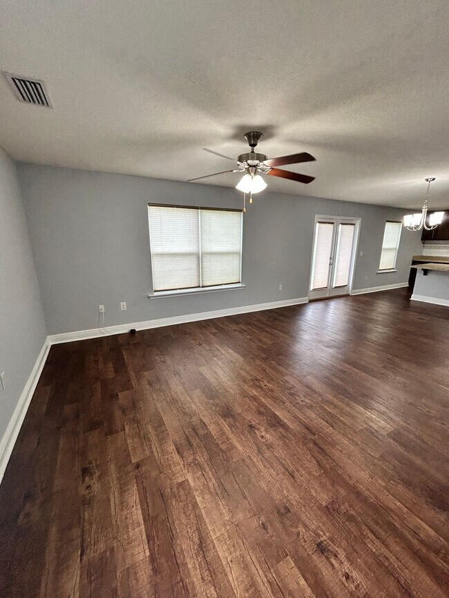 Building Photo - 7152 Riverbrooke St