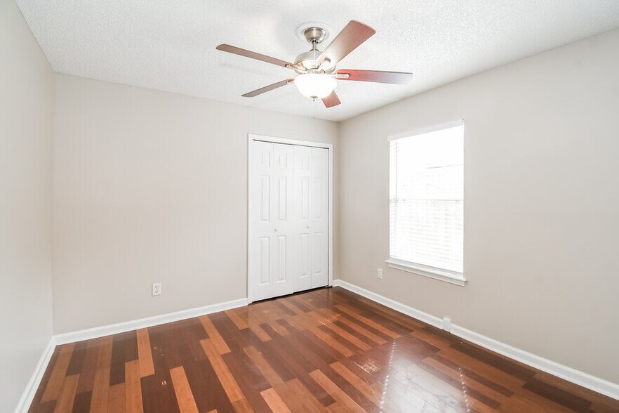 Building Photo - 3279 Chad Bourne Dr